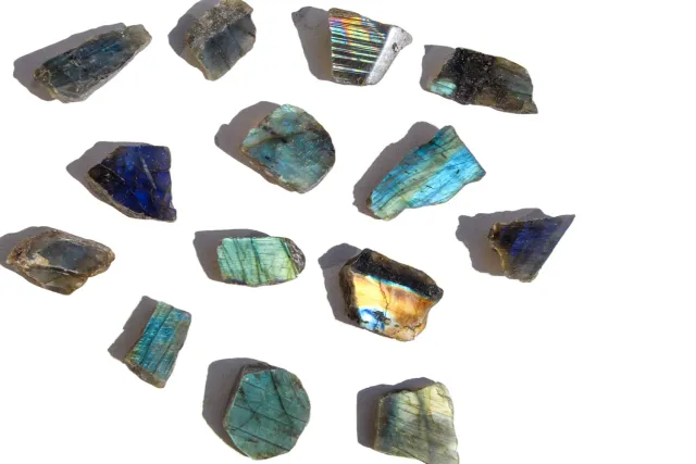 MoshCristais Labradorite Semi-polida Pequena intuitiva