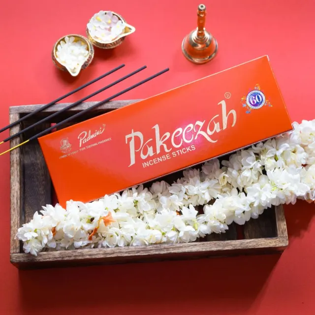 Padmini Pakeezah Agarbatti incenso pack de 2 aroma floral e âmbar