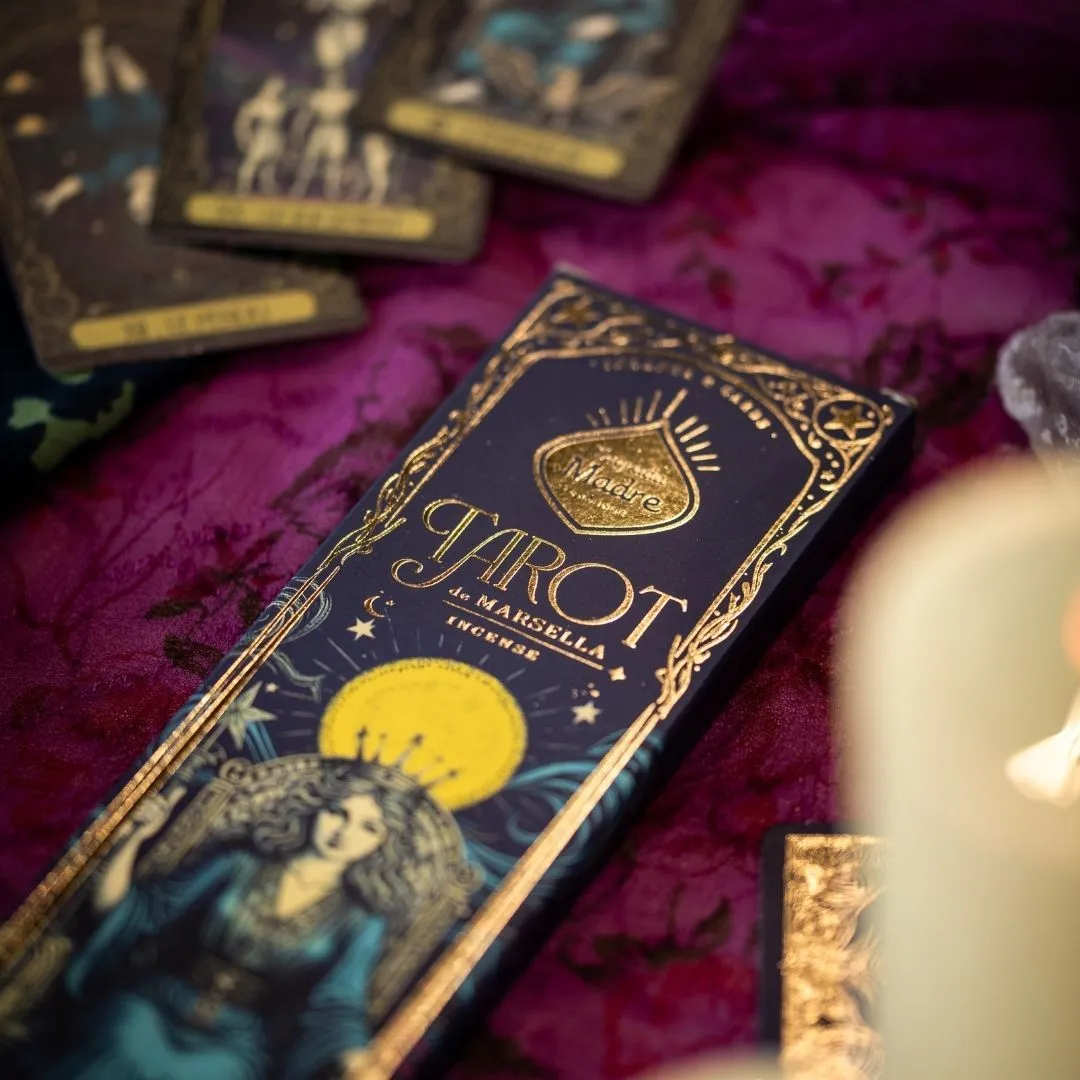 Sagrada Madre Tarot Marsella incenso