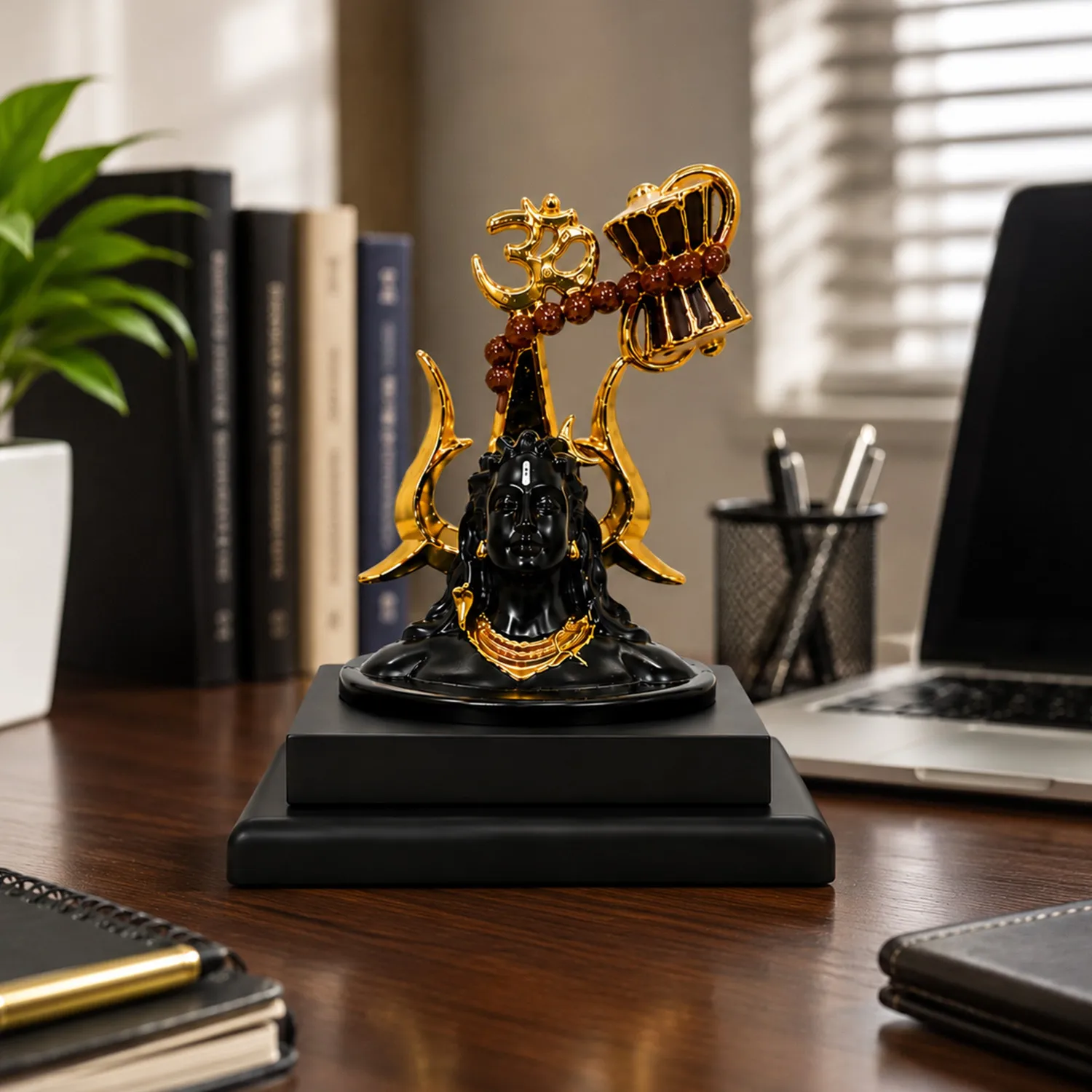 Hari Darshan Adiyogi estátua Shiva 12 cm preto dourado