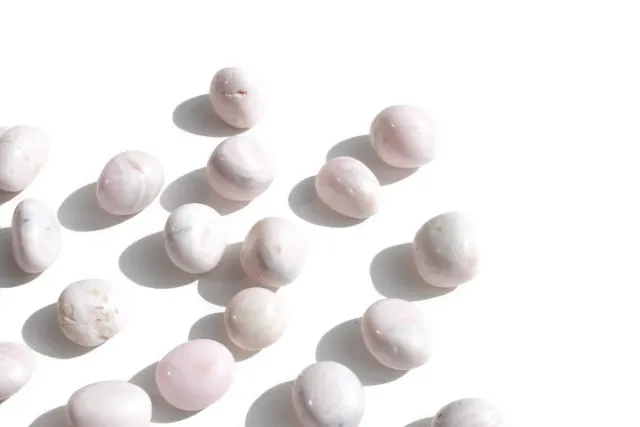MoshCristais Mangano Calcite pedra rolada média amor