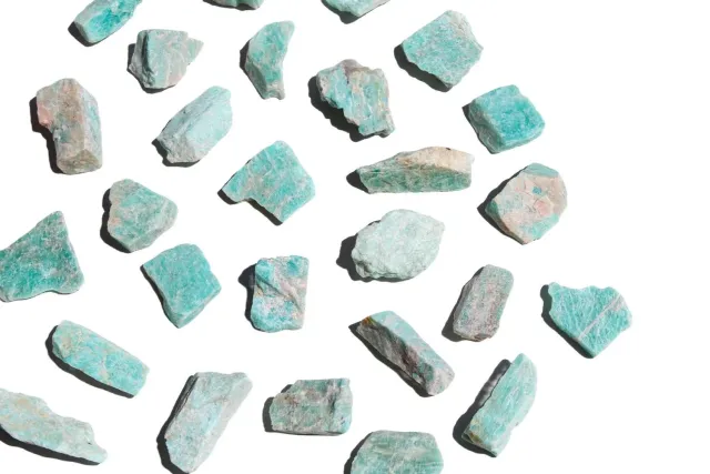 MoshCristais Amazonite em Bruto Pequena pedra natural